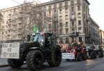 İtalya’da çiftçiler, Milano kent merkezinde protesto düzenledi