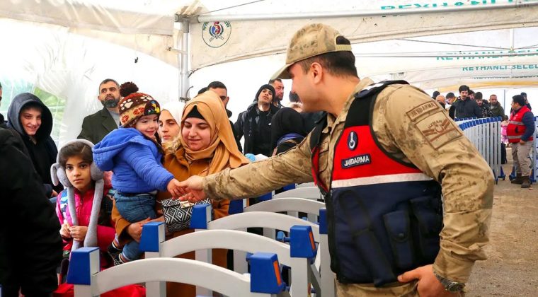 Türkiye’den Suriye’ye geçen mülteci sayısı açıklandı