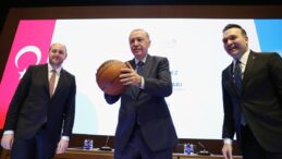 AK Parti Gençlik Kolları’ndan Cumhurbaşkanı Erdoğan’a doğum günü hediyesi