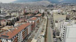Kahramanmaraş’ta depremin yıktığı Trabzon Caddesi canlanıyor